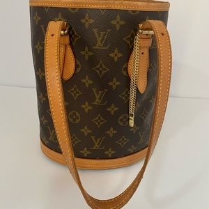 Louis Vuitton bucket pm lining removed see pics